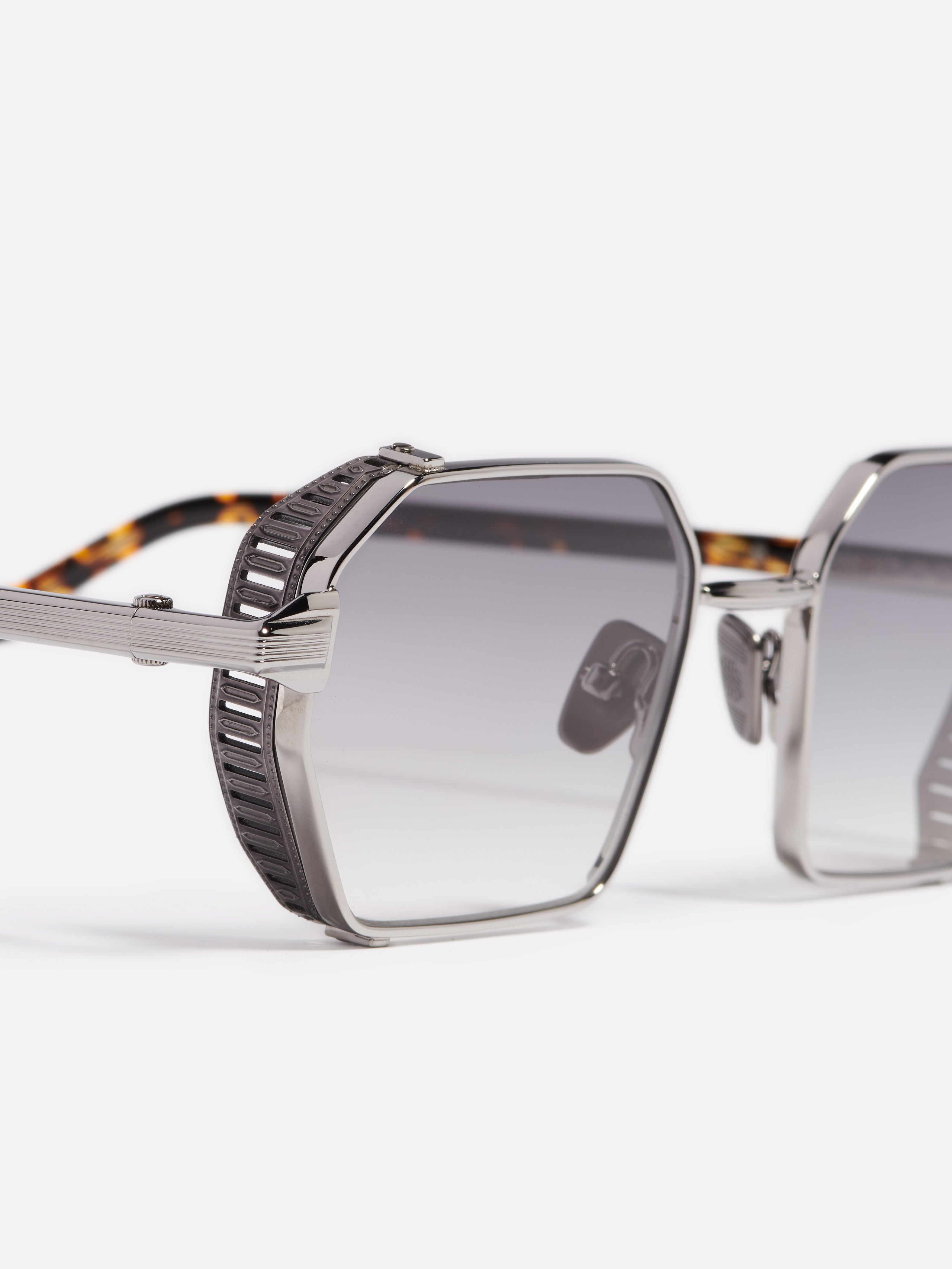 JOHN DALIA DENNIS C423 52 SUNGLASSES
