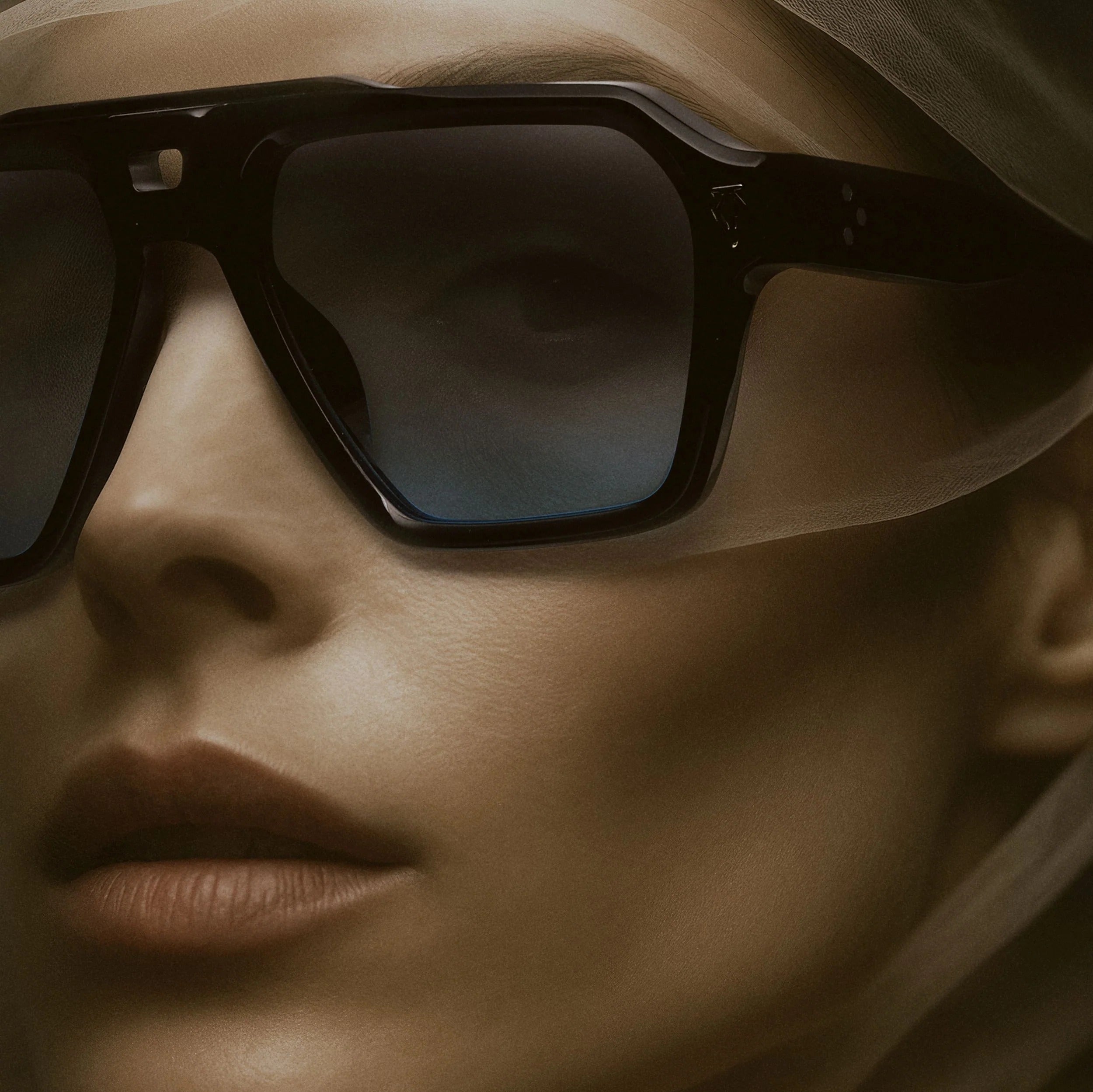 T HENRI SKYLINE 28/199 SAOR 57 SUNGLASSES