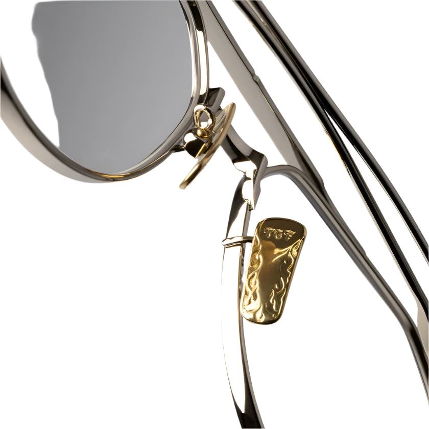CUTLER AND GROSS OF LONDON GFOP017 THE GREAT FROG 01 54 FRAME