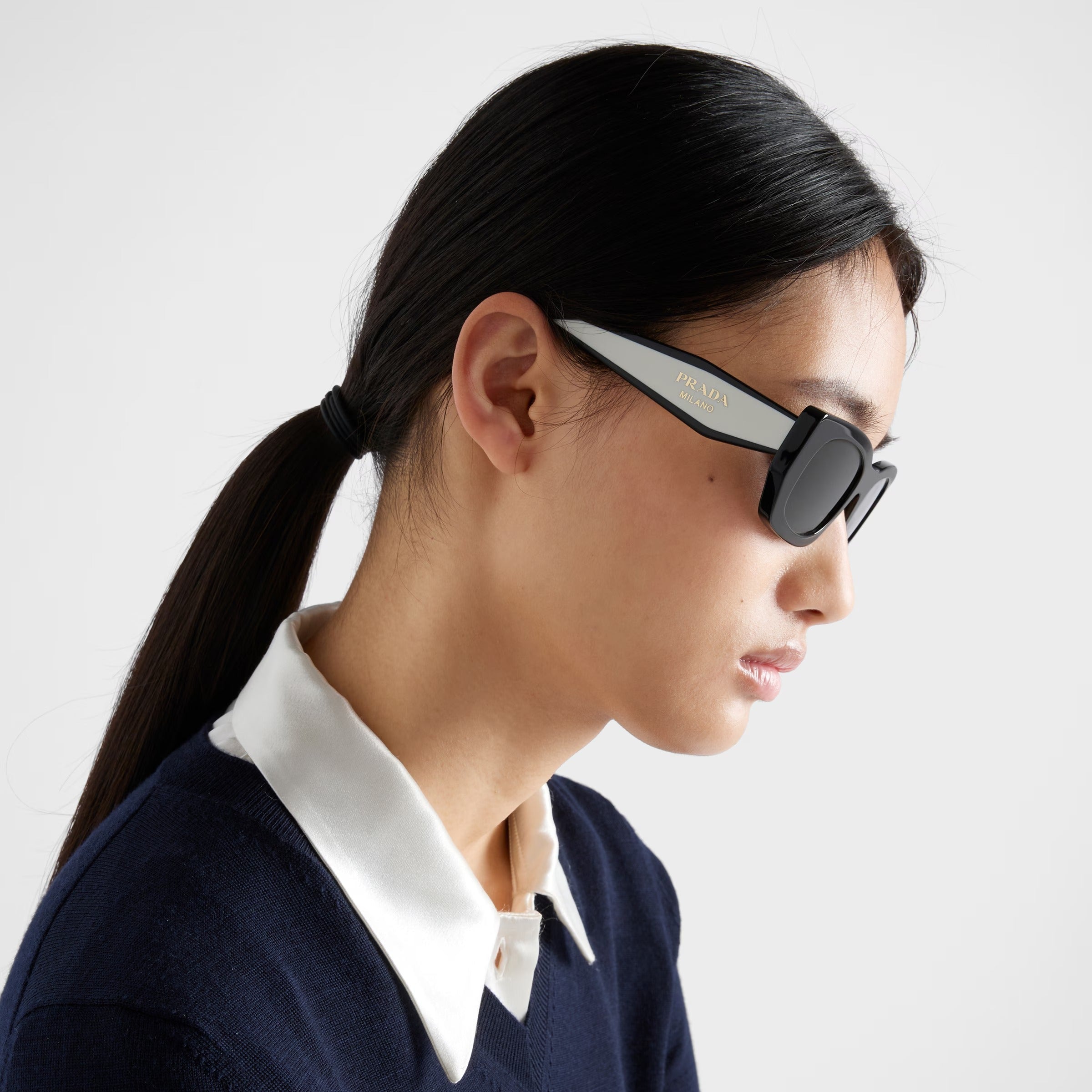 PRADA PRB05S 09Q08Z 53 SUNGLASSES