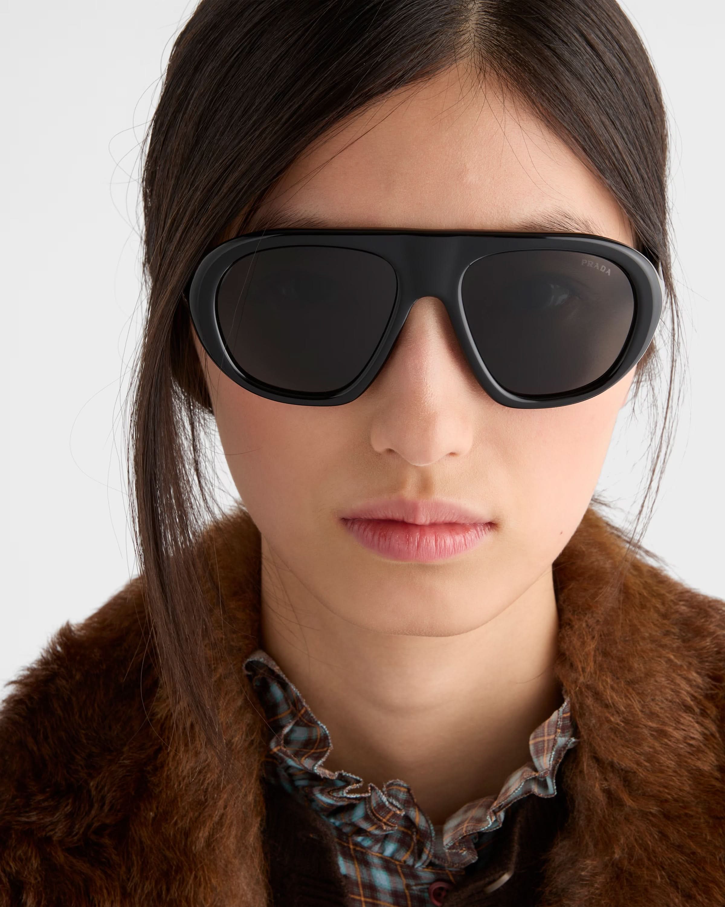 PRADA ガーメント PRADA PRC05S 16K08Z 57 SUNGLASSES