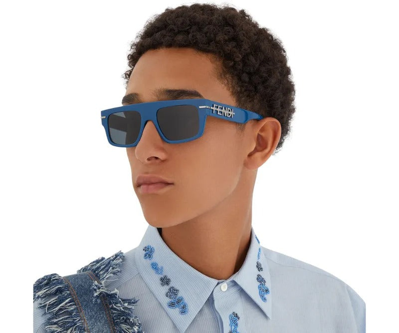 FENDI FE40091U  90V 0002 Full 54 145 Plastic SUNGLASSES