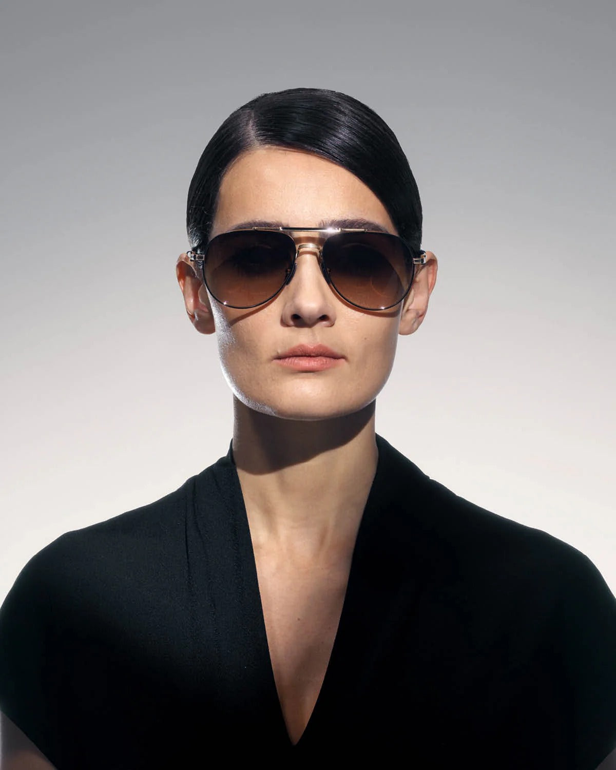 AKONI AKS202A HYDRA GLD BLK 59 SUNGLASSES