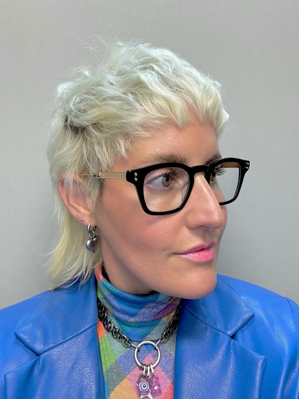 AKONI AKX418A WISE BLK GLD 48 FRAME