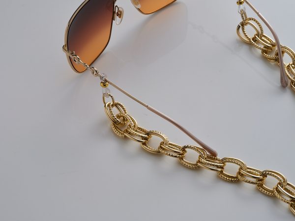 Brown Round Sunglasses Golden Chain close Angle
