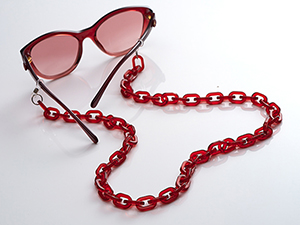 Red Eye Chain with glasses